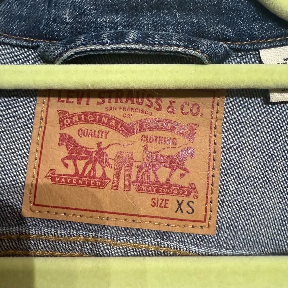 Levi’s Medium Wash Classic Denim Trucker Jacket Sz XS - Picture 5 of 12